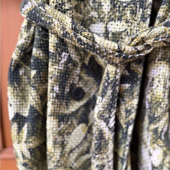 Farm foliage Printed Short Sleeve Robe Dress with Belt - Black & green jacket - Picture 3 of 6